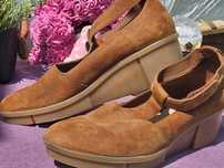 Clarks сандали на платформа от кожа