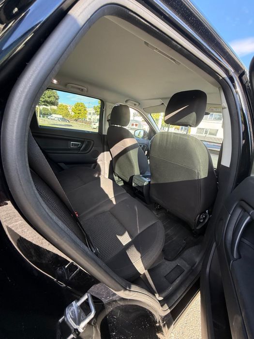 Vand Land Rover Discovery Sport motorizare 2.0 euro 6 an fab. 2018