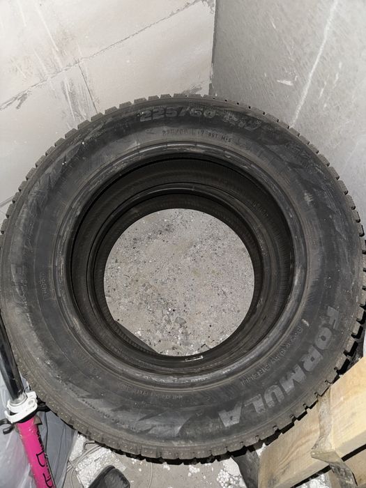 Зимние шины 2 штук