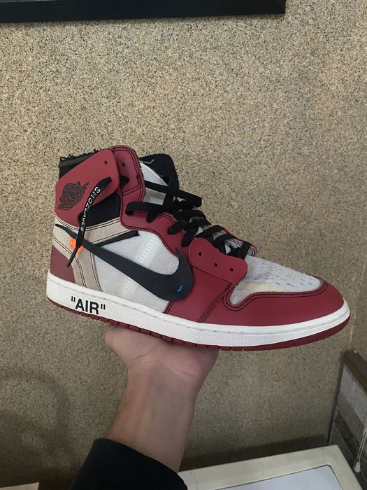 Jordan 1 Retro High Off-White Chicago