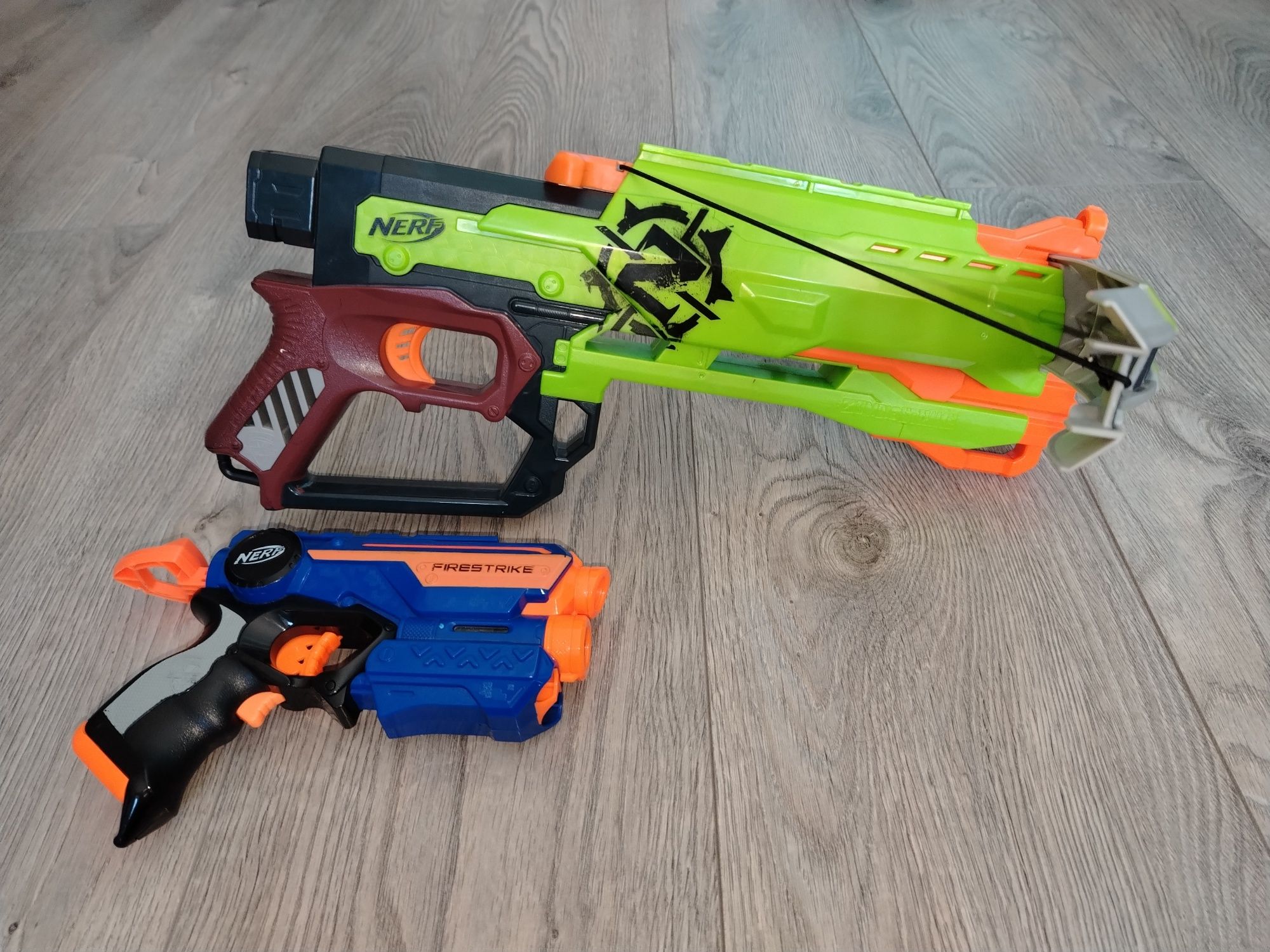 Nerf / пистолет / и арбалет / zombie strike