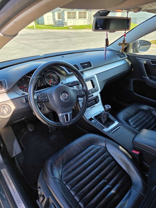 Volkswagen Passat B7 2.0 TDI 140 CP BlueMotion