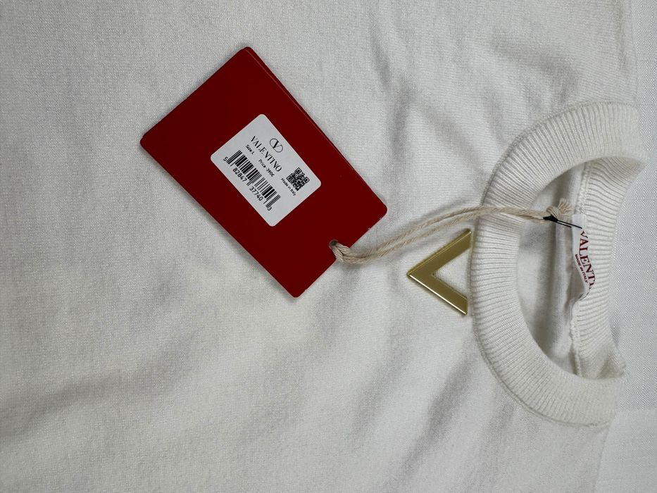 Valentino-Чисто нова оригинална дамска тениска Л размер