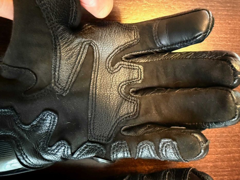 Vând mănuși moto Dainese Carbon 4 short de piele, black