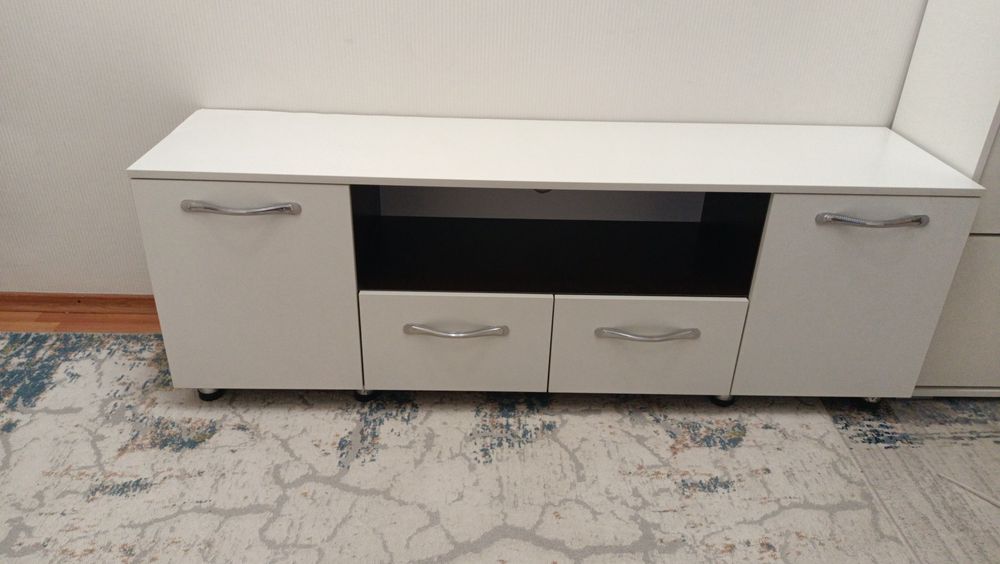 Тумба под телевизор
