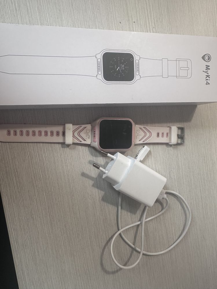Смарт часовник Myki 4 Pink