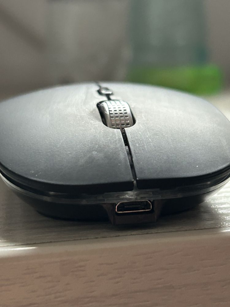 Tastatura și Mouse Bluetooth