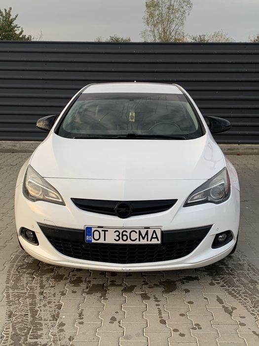 Opel astra j GTC
