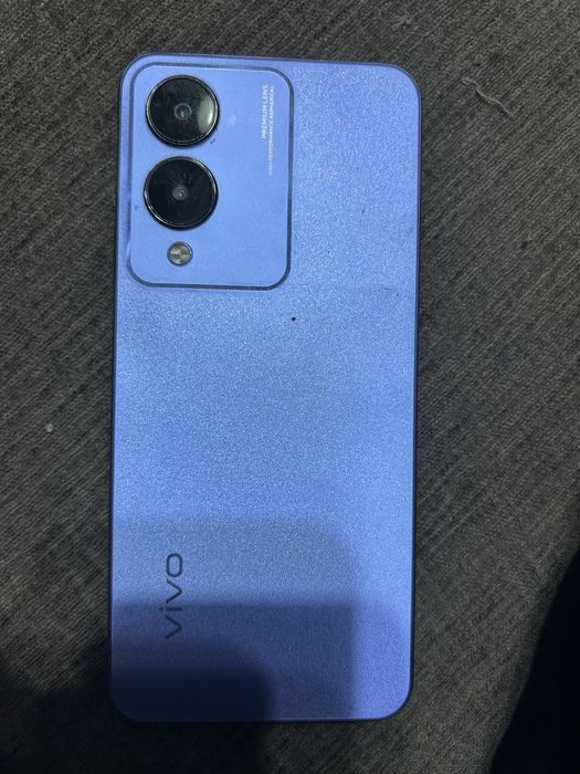 Продам телефон VIVO Y17S