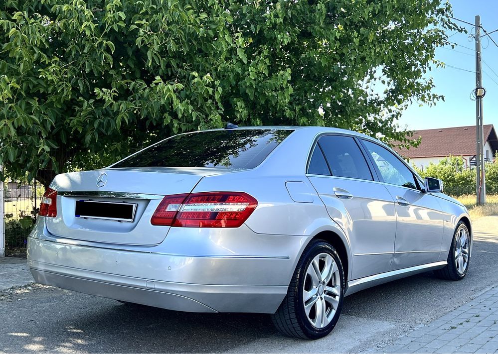 Mercedes E220  2011 Automat