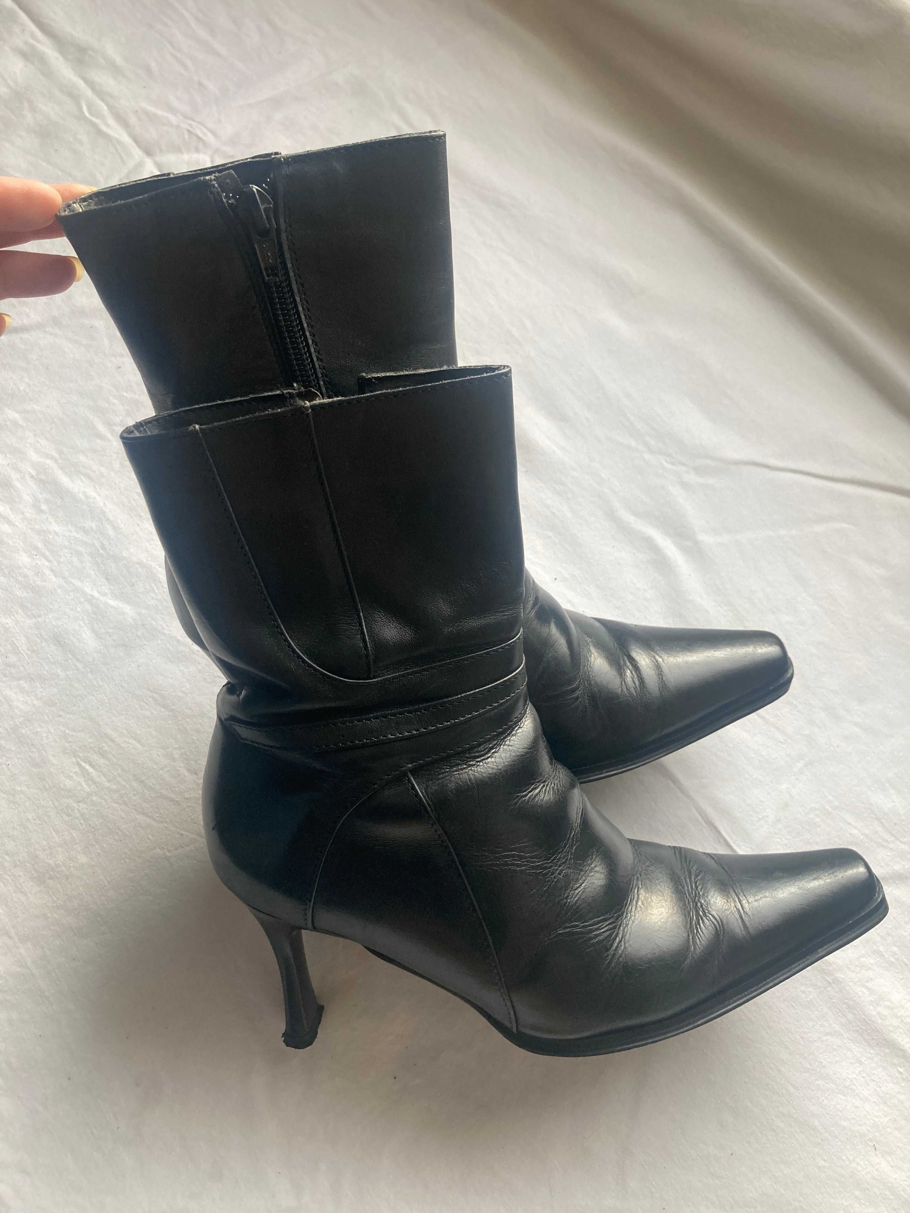 Botine din piele cu toc, marimea 34