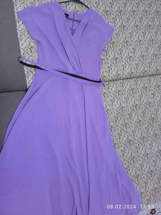 Продам платье новое 46 размер