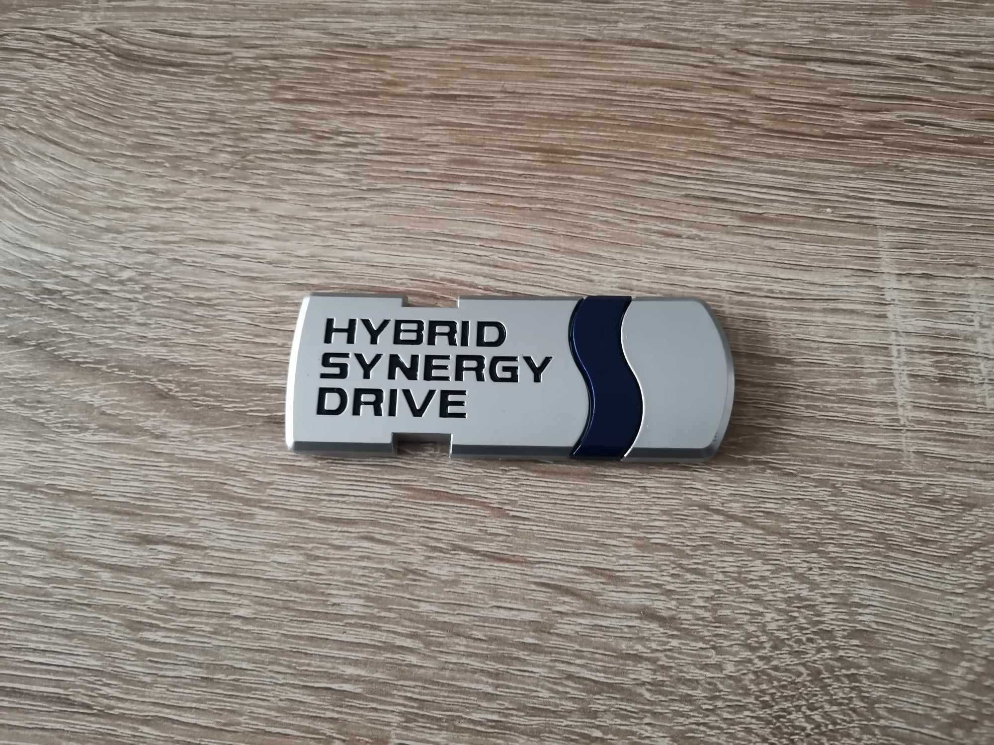 надпис емблема Тойота/Toyota Hybrid Synergy Drive