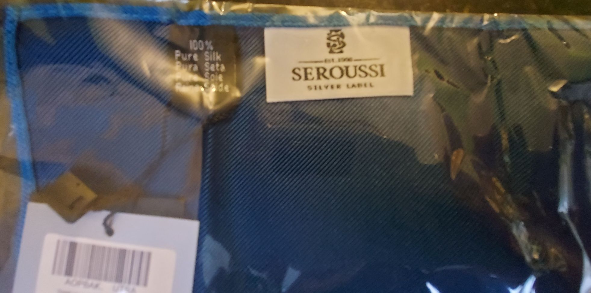 Papion şi batistă Seroussi