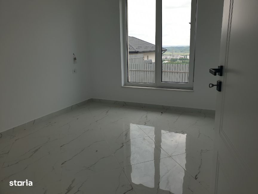 IASI– Valea Lupului– Casa plan parter cu 4 camere+ garaj- 460 mp teren