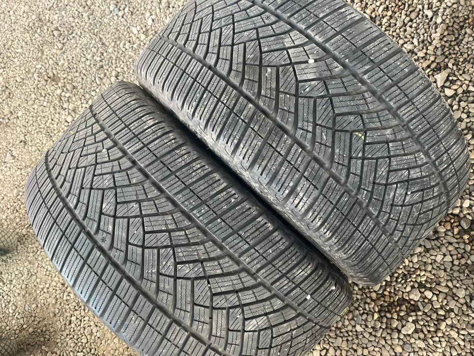285/40 r20 de iarna 2 buc ca noi GOODYEAR