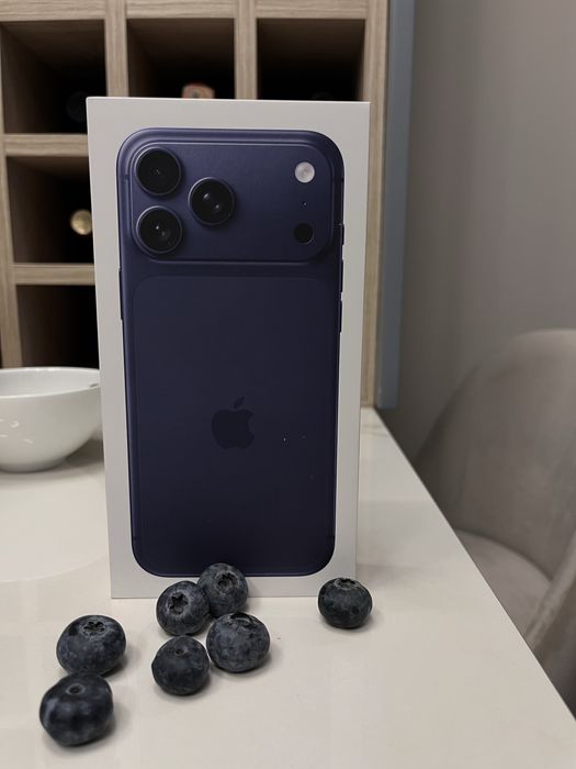 iPhone 17 pro max 1ТБ BLUE
