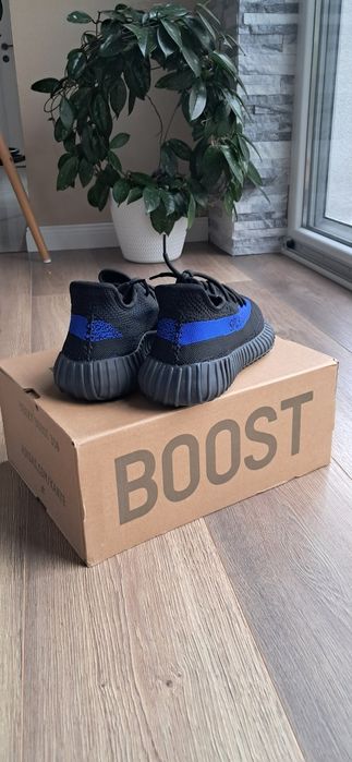 Adidas yeezy 350 V2 'Dazzling Blue'