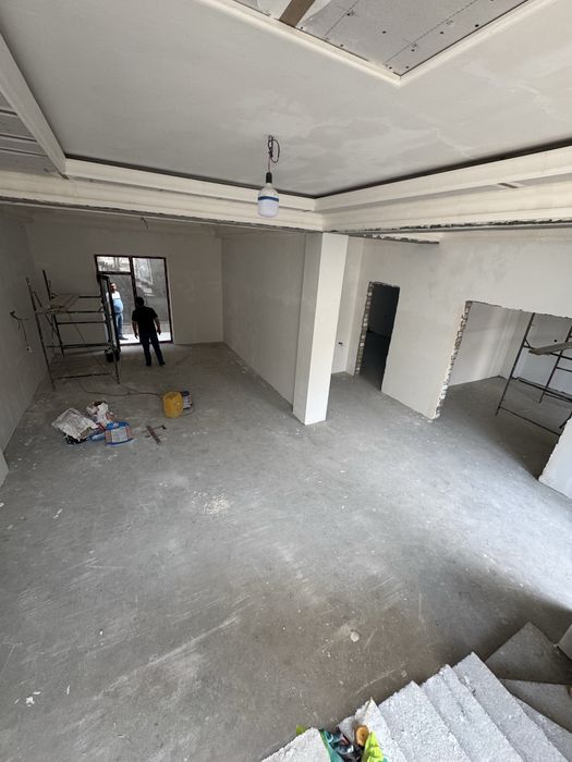 Yunsobod xasanboyda  sotiladi srochno!