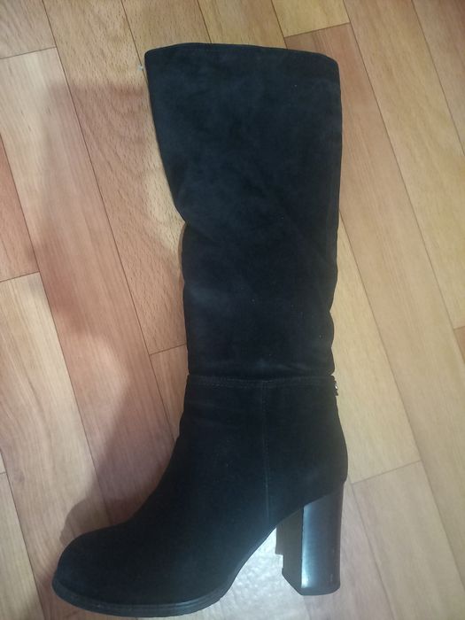 Женские зимние сапоги