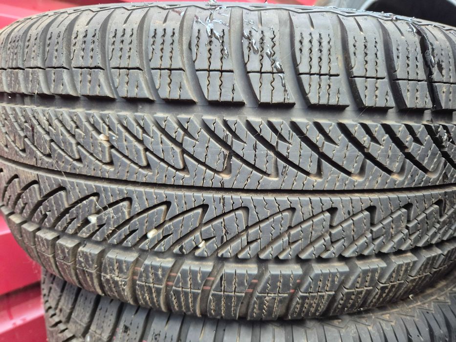 4 Anvelope de IARNA - 225/50/17 - GoodYear Aproape NOI DOT 2020 !