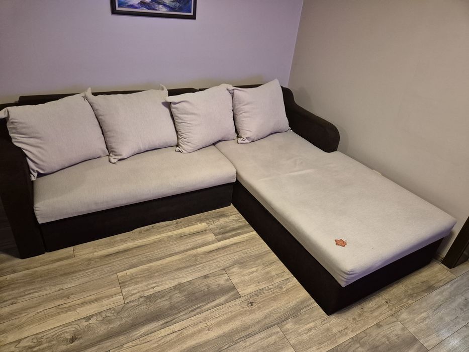 Разтегателен ъглов диван с ракли