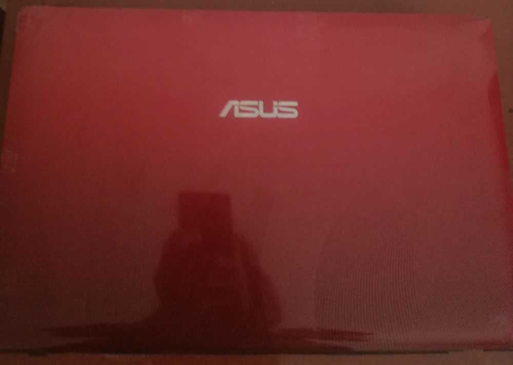 Продавам/Бартер Лаптоп Asus X53E-SX397V,Intel Core i5,RAM 4GB,Хард 500