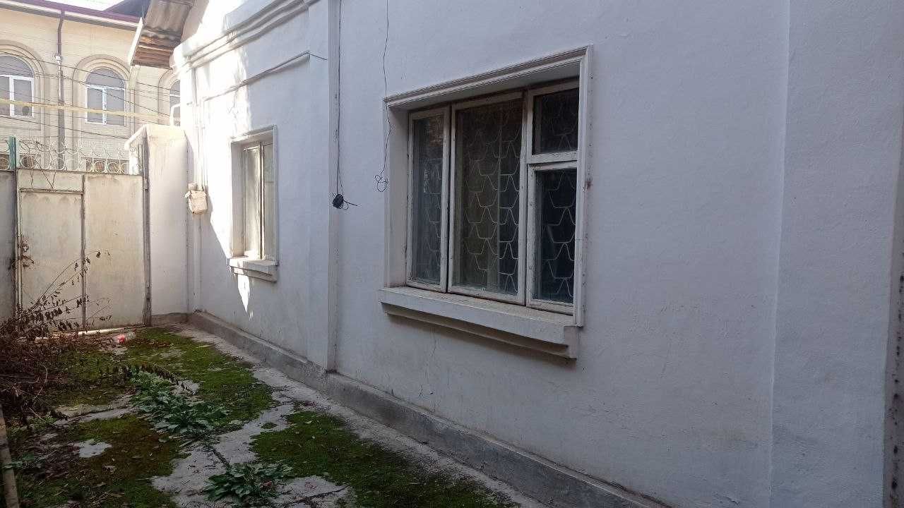 Продается Дом в центре Янгиюля, 4.1 сотки.