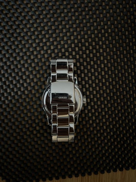 vand ceas guess cu bratara metalica argintiu, 44 mm