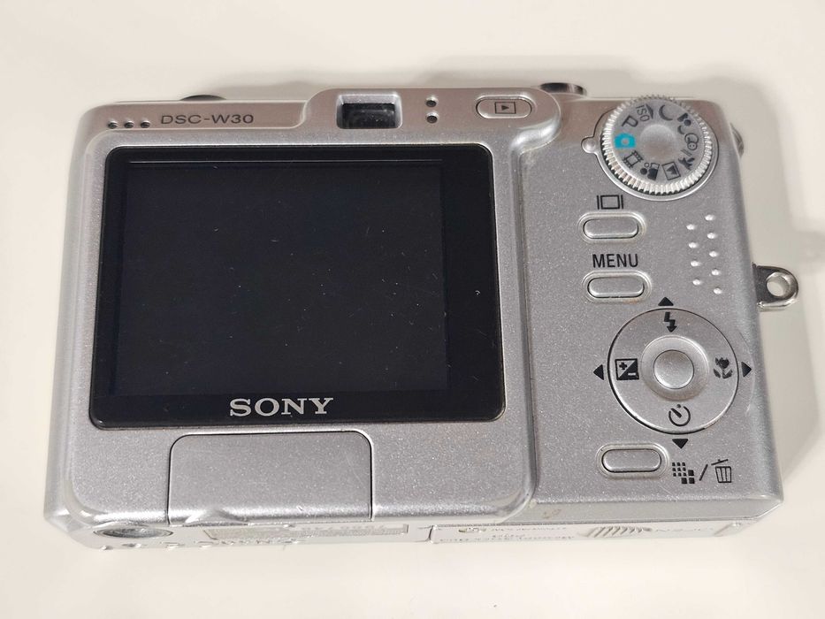 Aparat foto digital compact Sony DSC W30