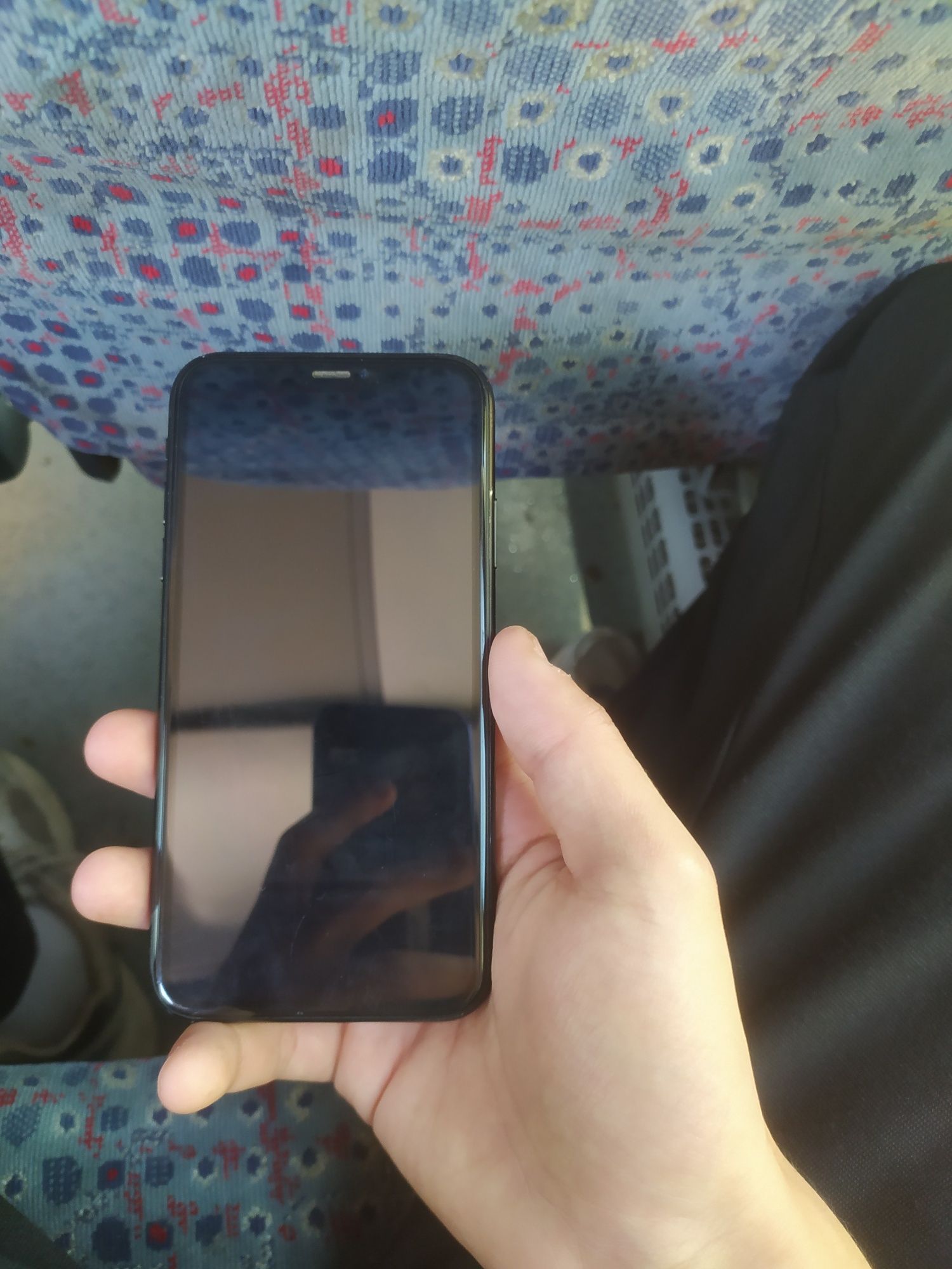 Продается Iphone XR