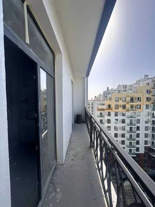 Darxan Residence , 1/11/12, 42м2 коробка, ЦЕНТР в центре !!