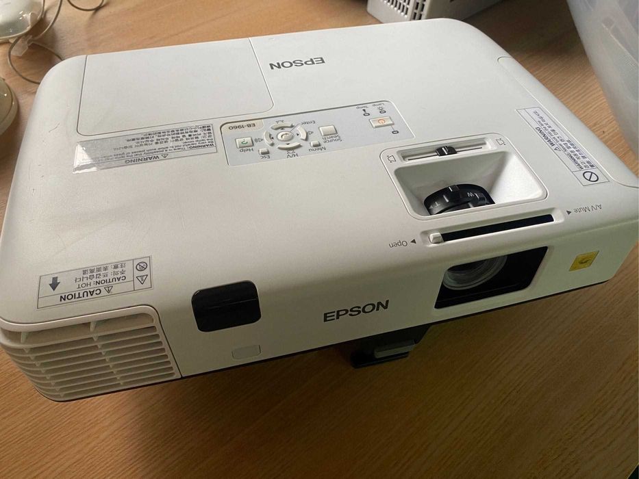 Videoproiector profesional Epson EB-1940W, 4200 lumeni, 3000:1
