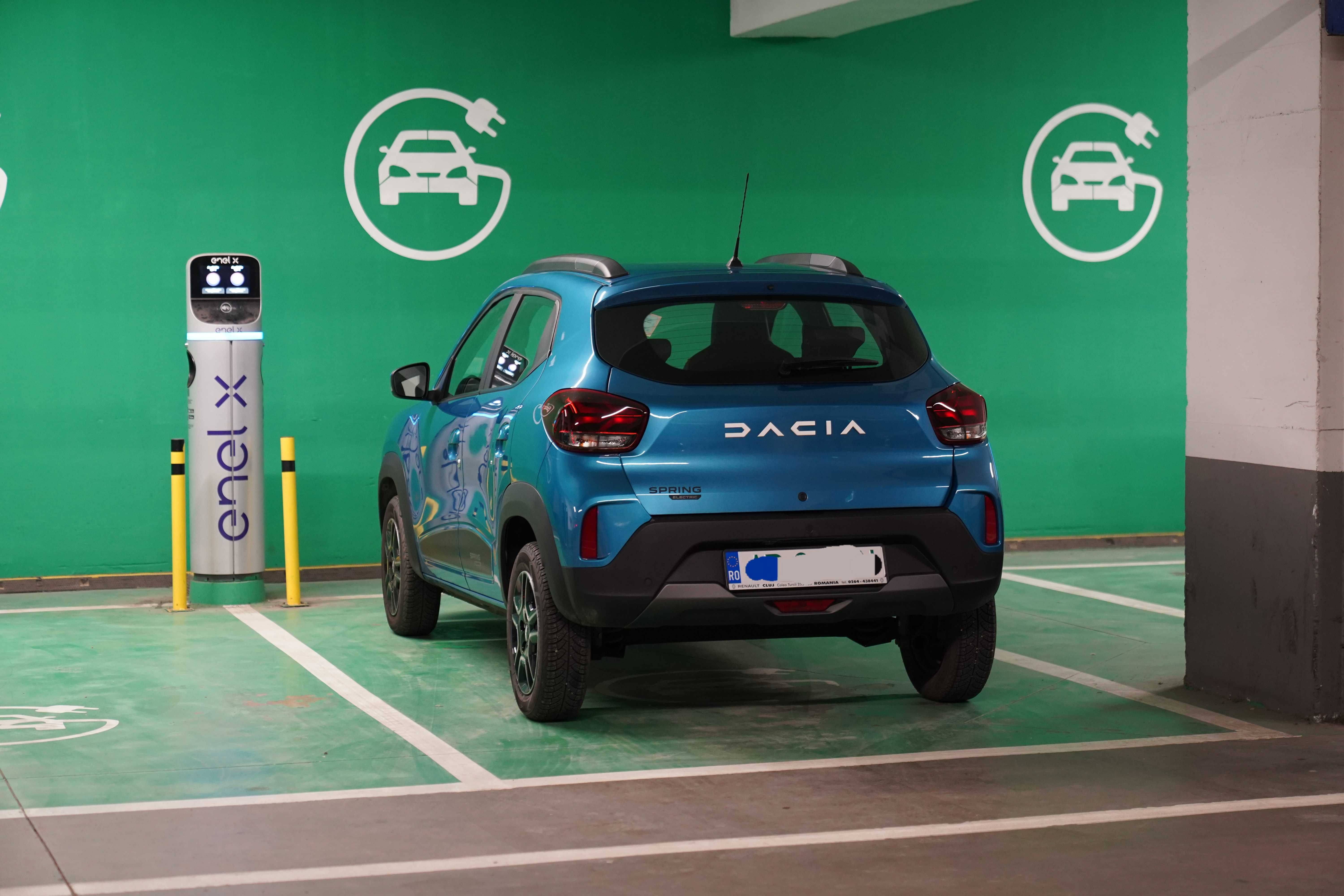 Vând Dacia Spring