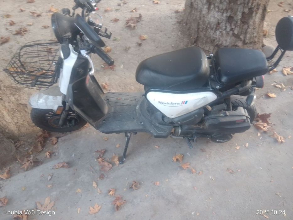 Skuter benzinli mini b/u