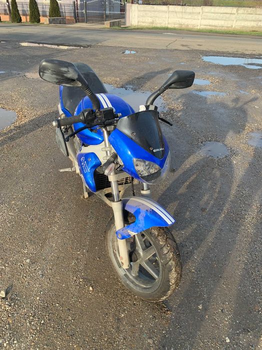 Vând motocicletă Gilera DNA 50cc