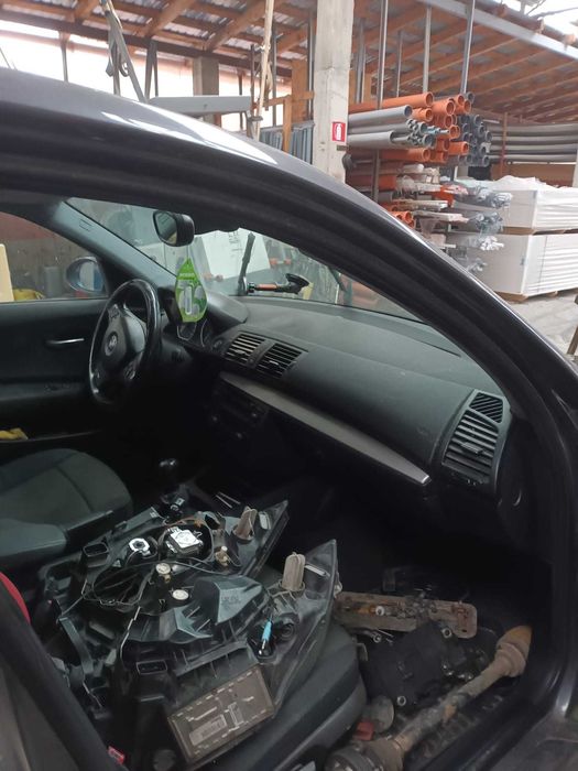 Dezmembrari BMW seria 1 320d