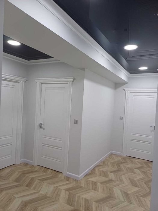 Продам свою 3х квартиру на 2-этаже. Метро Космонавты.