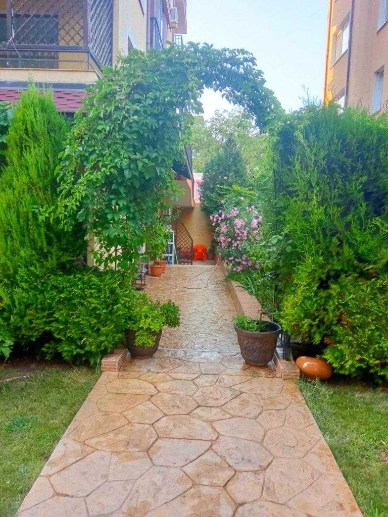 Продава се Двустаен апартамент в Свети Влас - 75 кв.м за 840 €/кв.м - Снимка #18