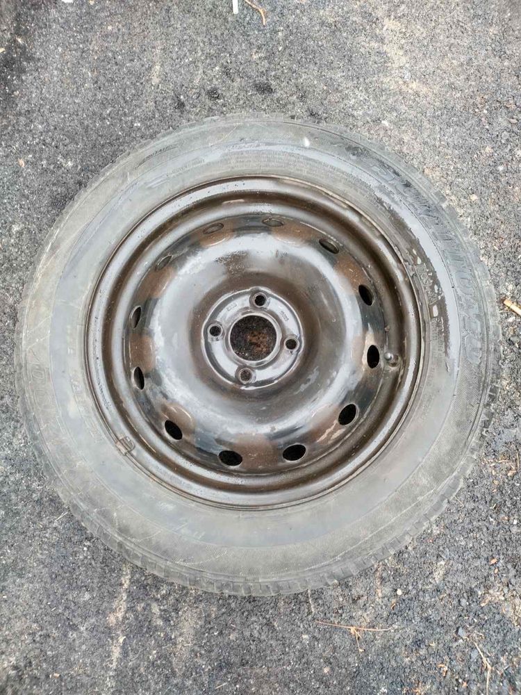Гуми с джанти -185/65/15