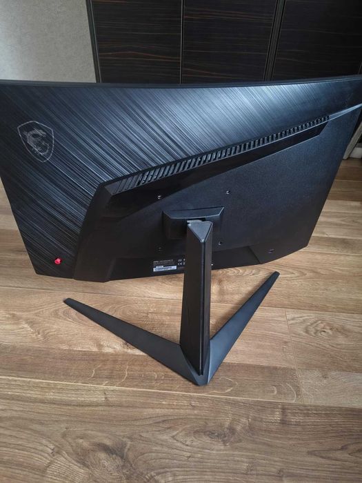 MAG ARTYMIS 242C Curved монитор 24''