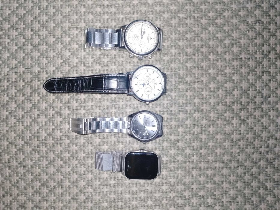 Часы на выбор 4 штук