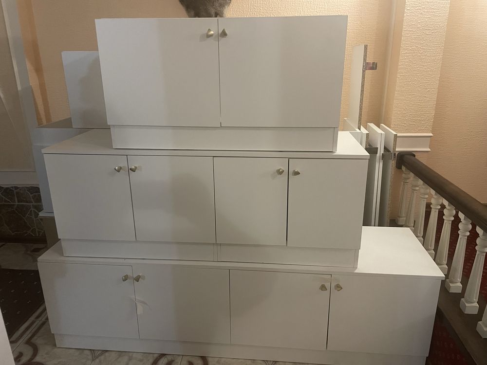 Срочно продам дешево Тумбы разные