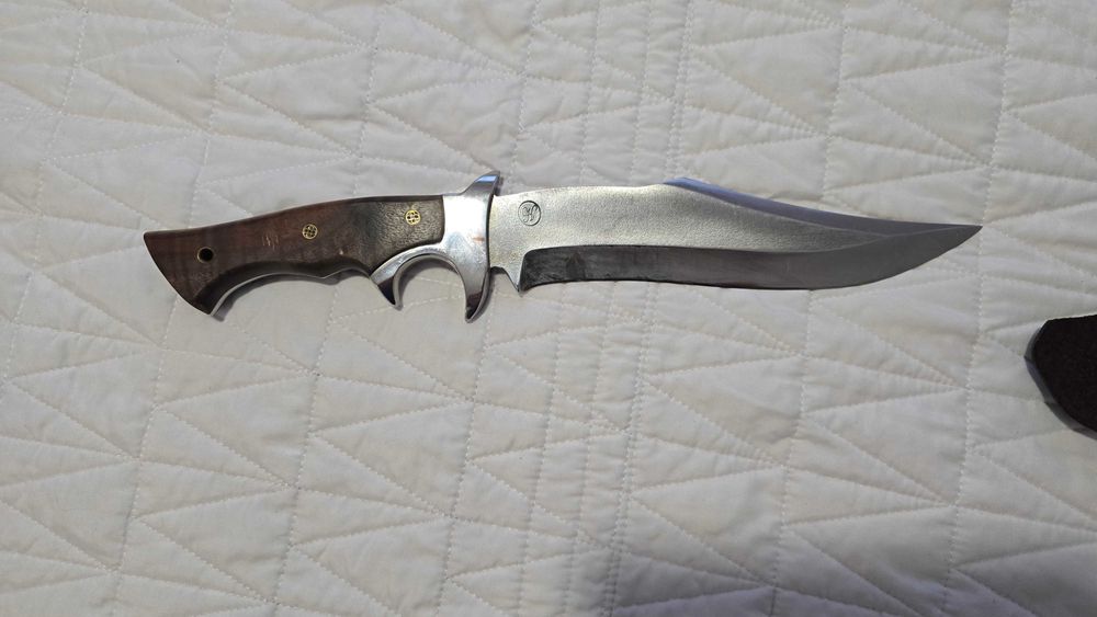 Cutit Model Deosebit, Facut De Maestrul Harsa Aurel