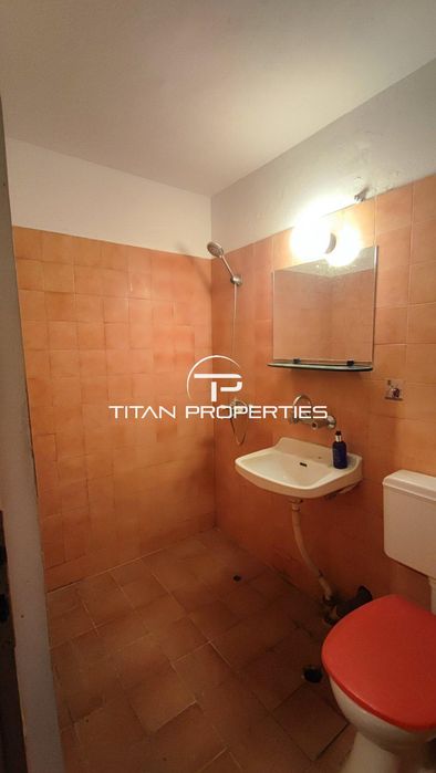 Продава се Тристаен апартамент в Варна, Левски - 60 кв.м за 2249 €/кв.м - Снимка #11