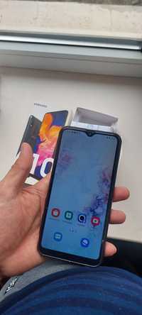 Продам телефон Samsung Galaxy A10 черный