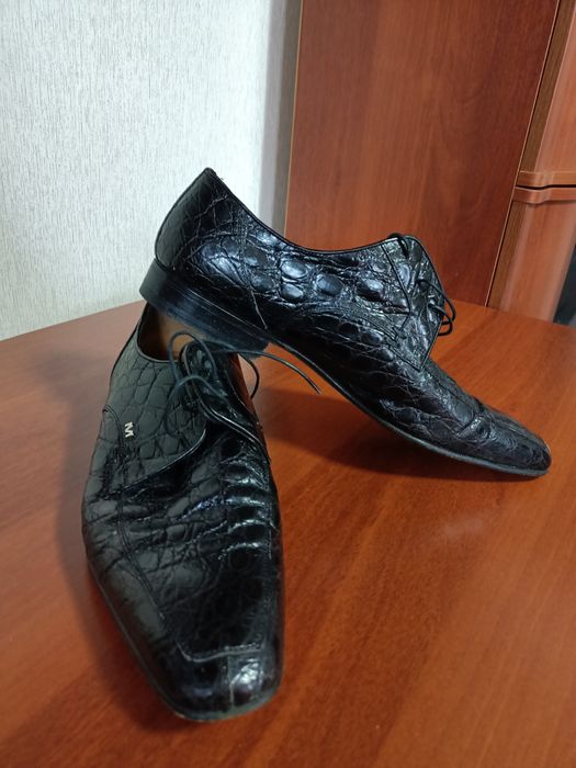 Продам кожаные туфли Морески