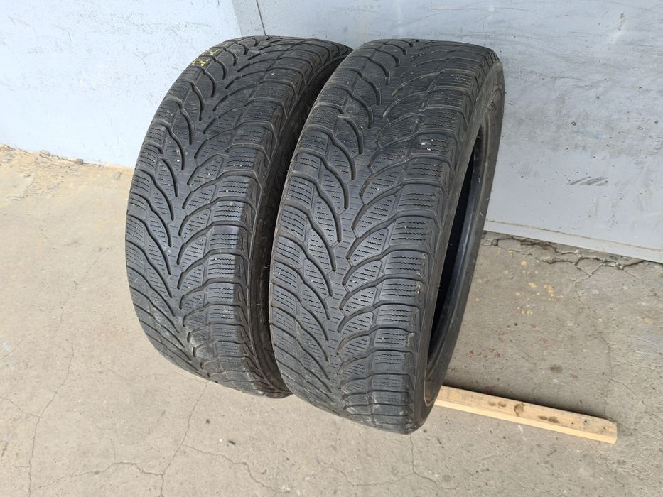 2 бр. зимни гуми 225/55/17 Bridgestone DOT 1817 4 mm