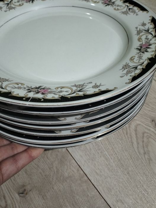 Тарелки большие 7шт