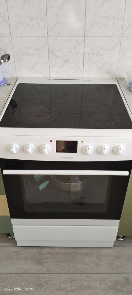 Продам плиту Ханса 60 см